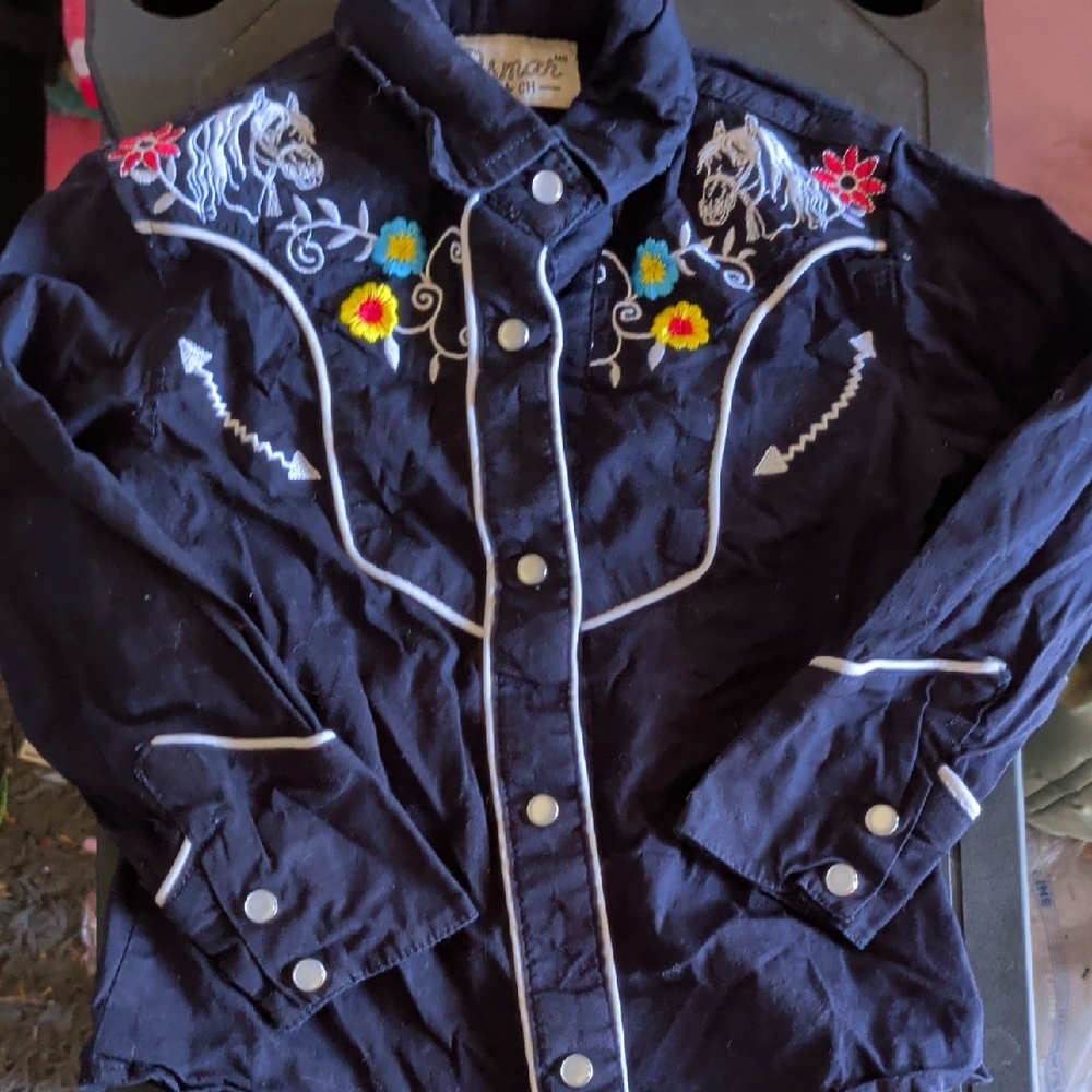 Embroidered Western Shirt with Floral Design